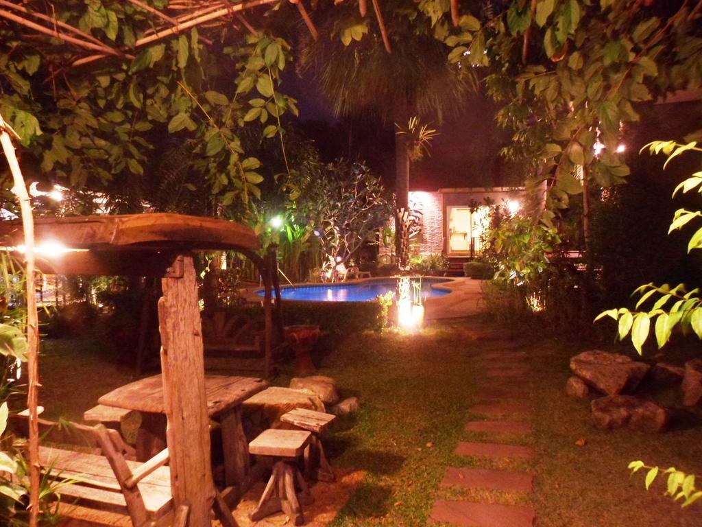 צ'אלונג Pennapa Chalet חדר תמונה